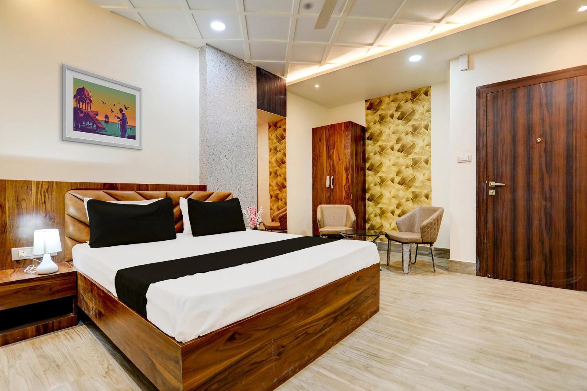 Hotel O Krishna Greens Канпур Екстериор снимка